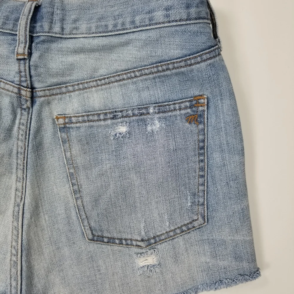 Madewell Sz 29 Relaxed Denim Shorts Button Fly Fray - Picture 9 of 10